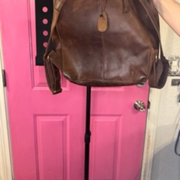 Backpack- Brown real leather. Damage on the strap. Perfect for a laptop. - Picture 3 of 5